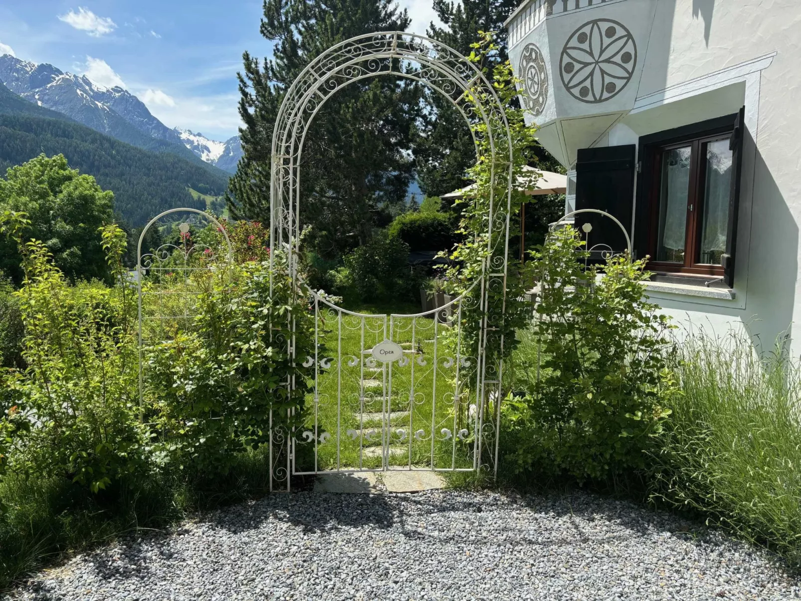 Chasa Tusa 1, (Scuol). - Draußen