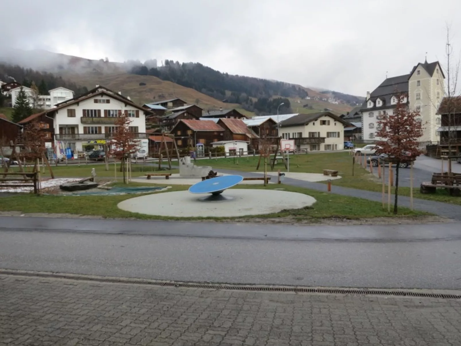 Casa Davos Cuort Good, Vella, (Vella). - Draußen