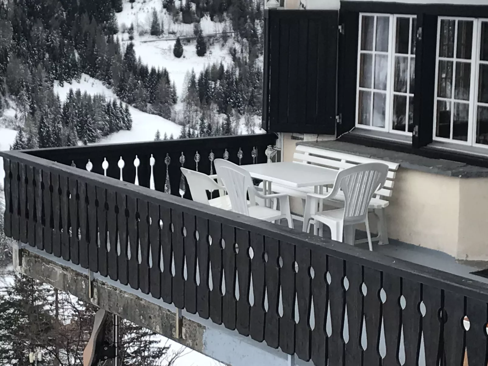 Chesa Giattin°, (Bergün/Bravuogn). - Dehors