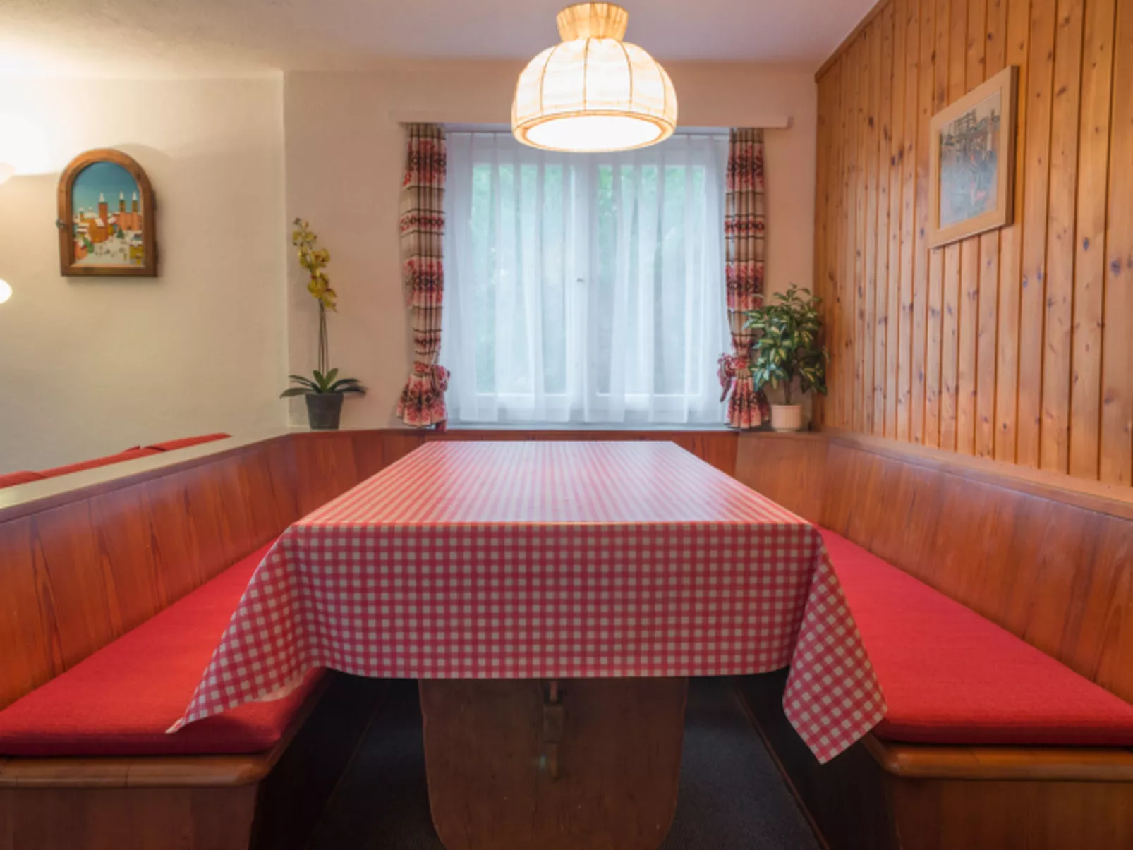 Casa Mirella, (Flims Dorf). 4 Zimmerwohnung - Drinnen