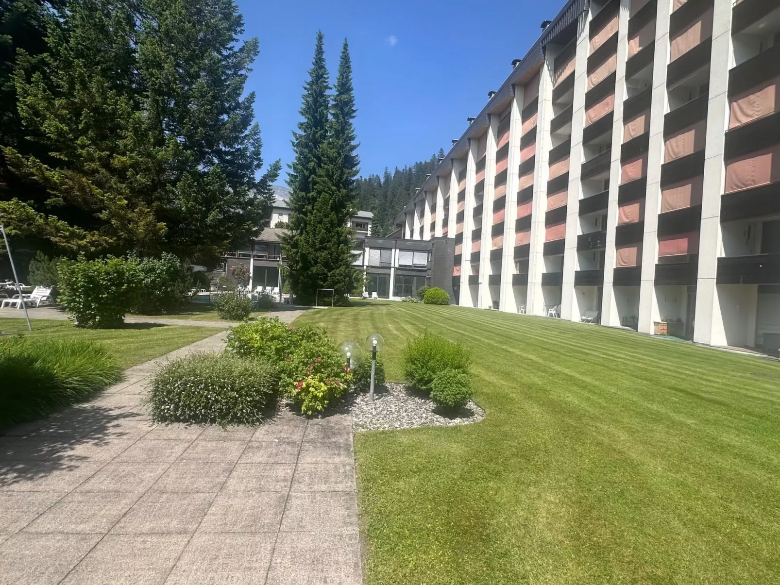 Rancho 121, (Laax Uletsch). 2.5 Zimmerwohnung, 70m², Dusche, sep. WC, für 3 Per - Dehors