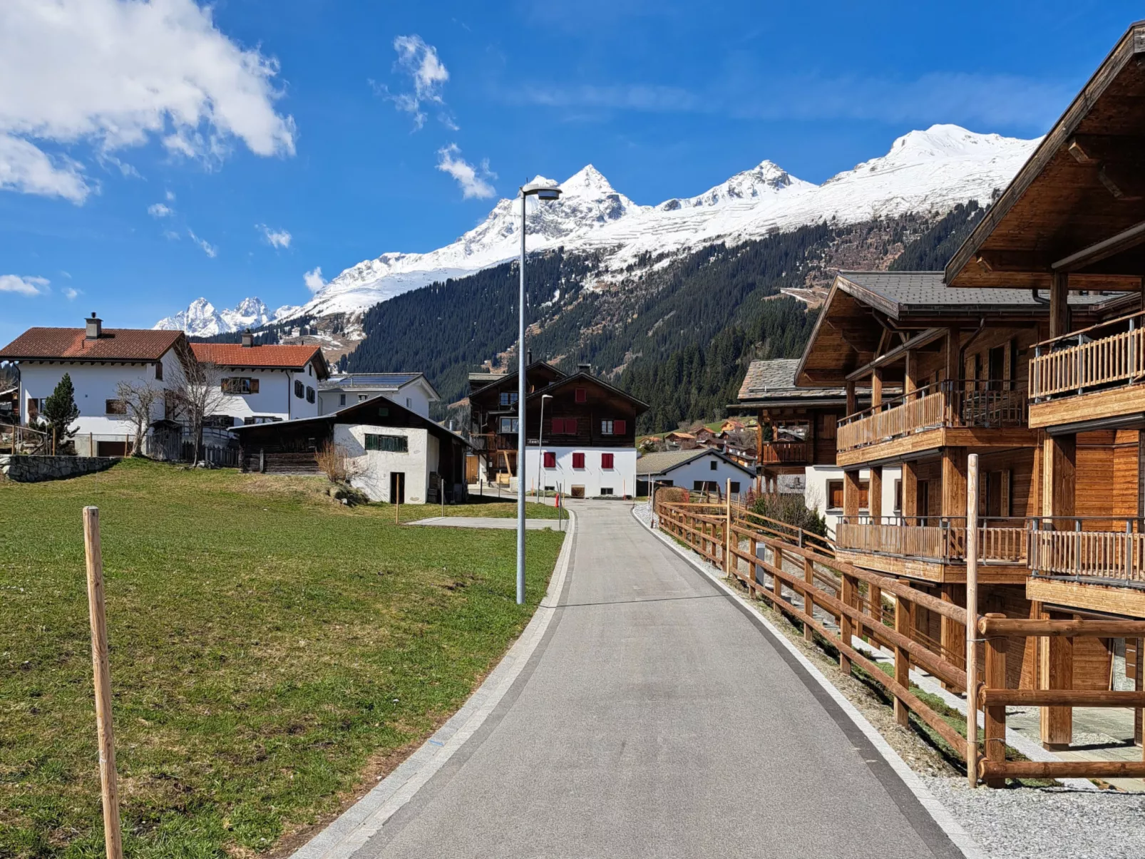 Crestas Calzaferri, Brigels, (Breil/Brigels). - Outside