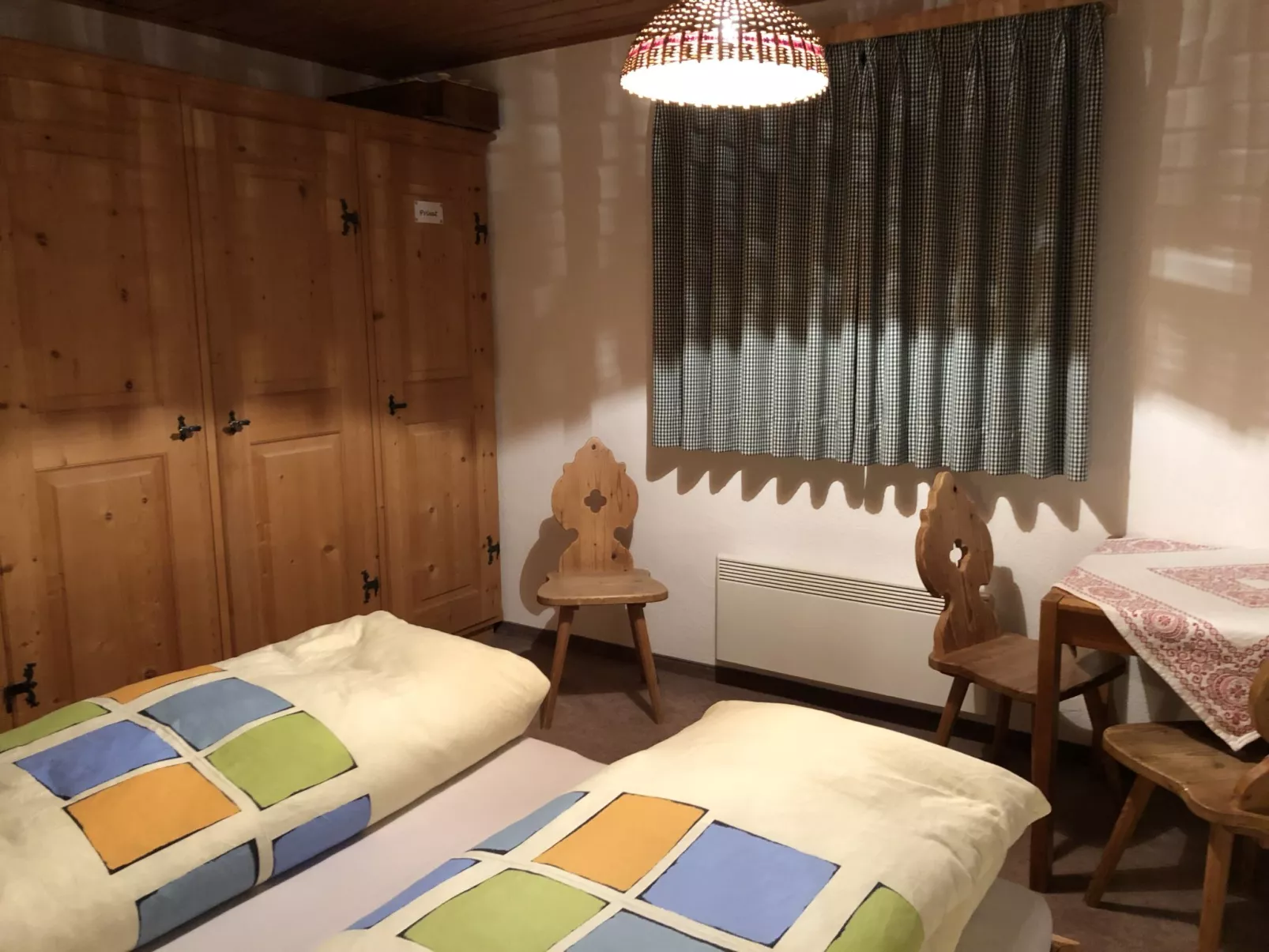 Mugliner 117A, (Ftan). - Inside