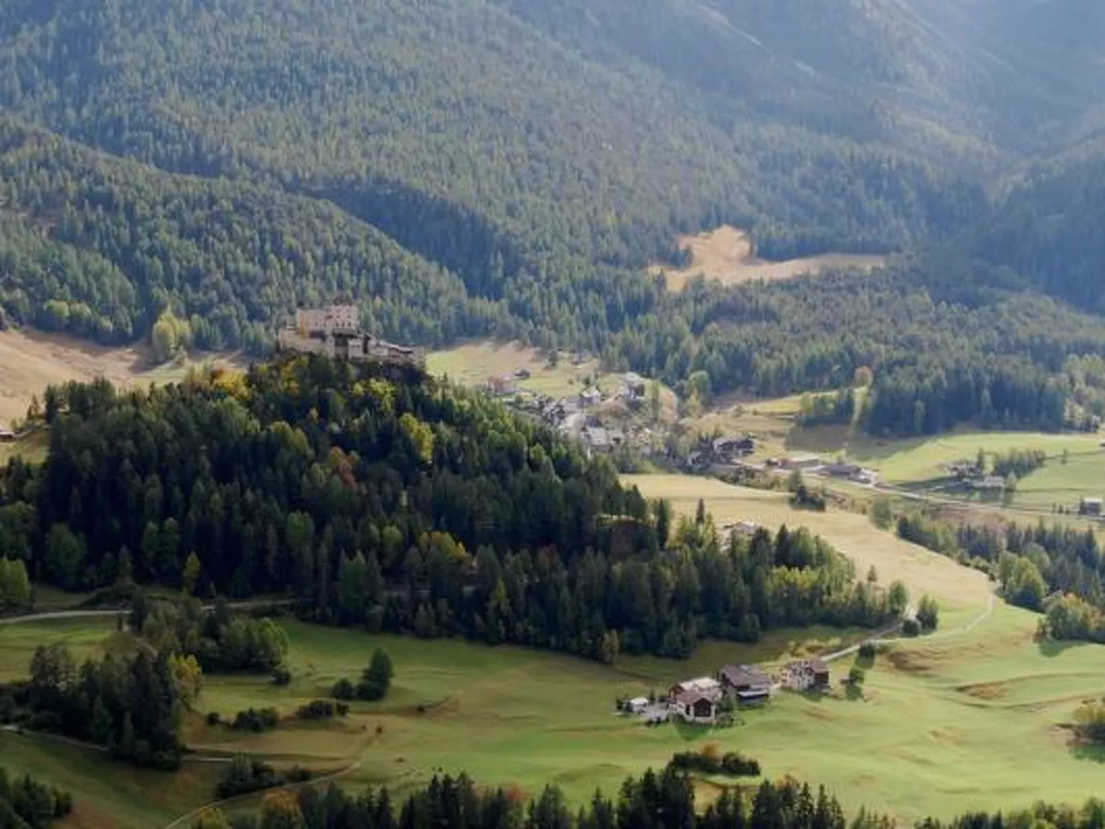 Chasa Quadra, (Tarasp) - Dehors