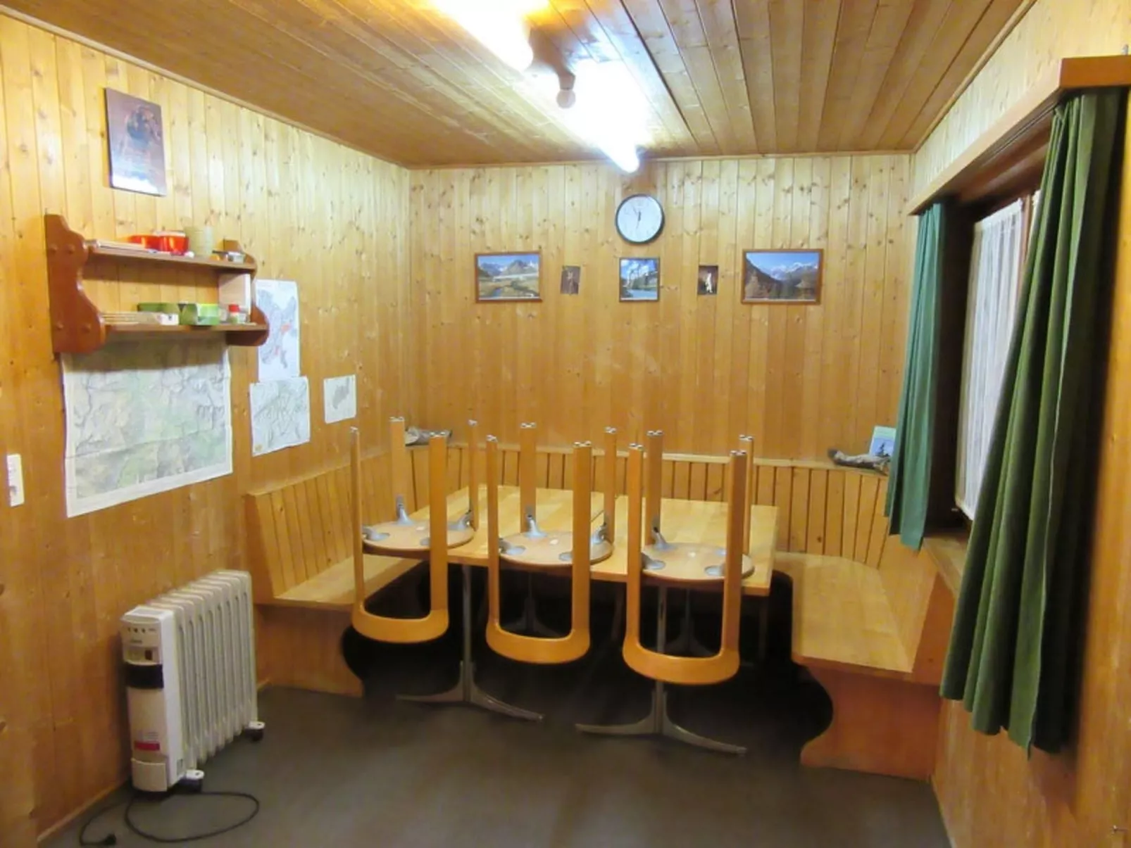 Hütte Ova Spin il Cuvel, (Zernez). - Drinnen