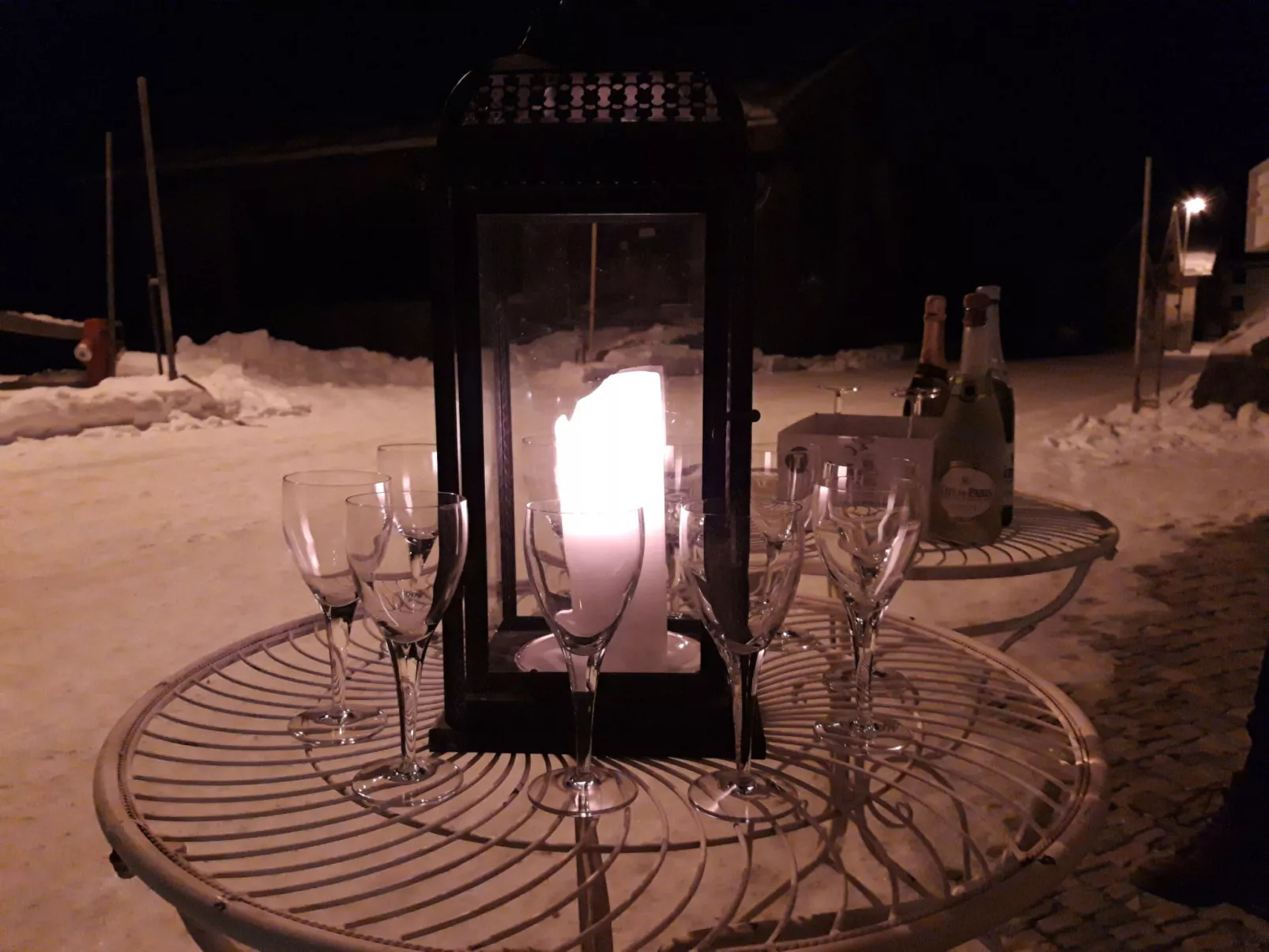 Ferienwohnungen im Schloss, (Nufenen). - Outside