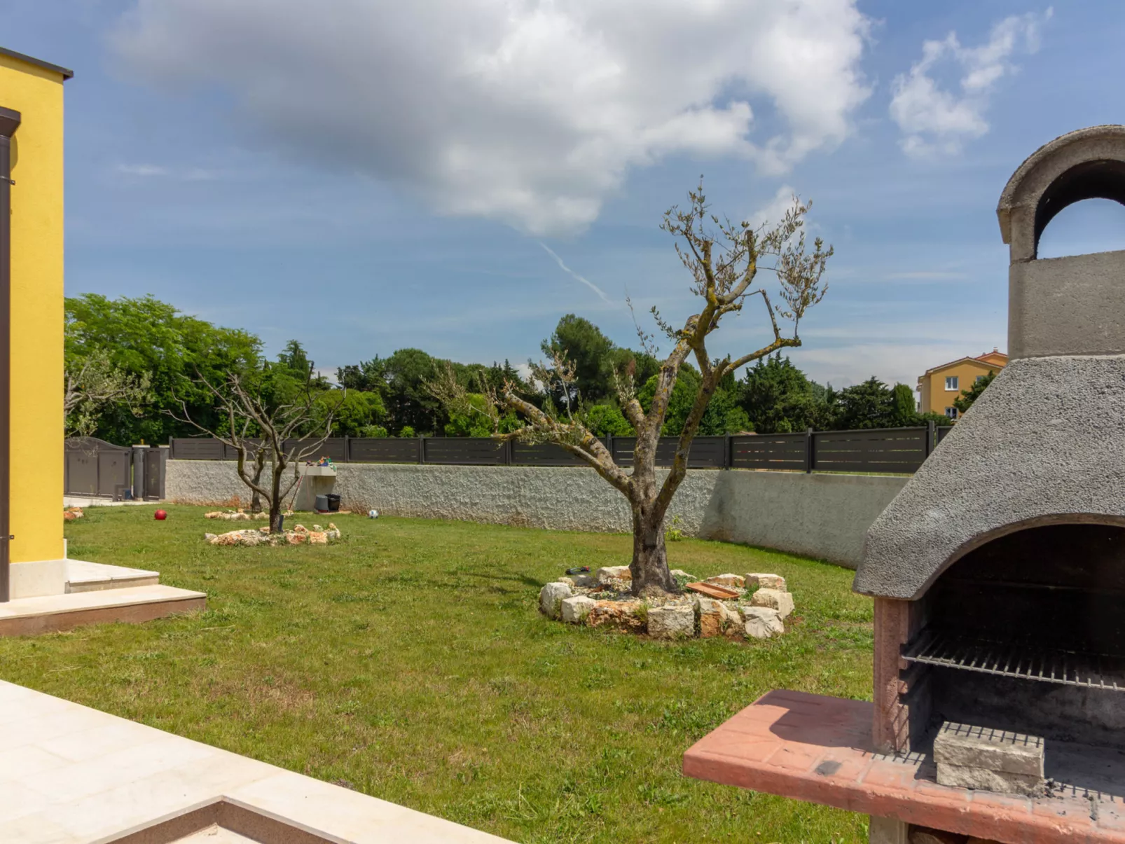 Villa Eve - Outside