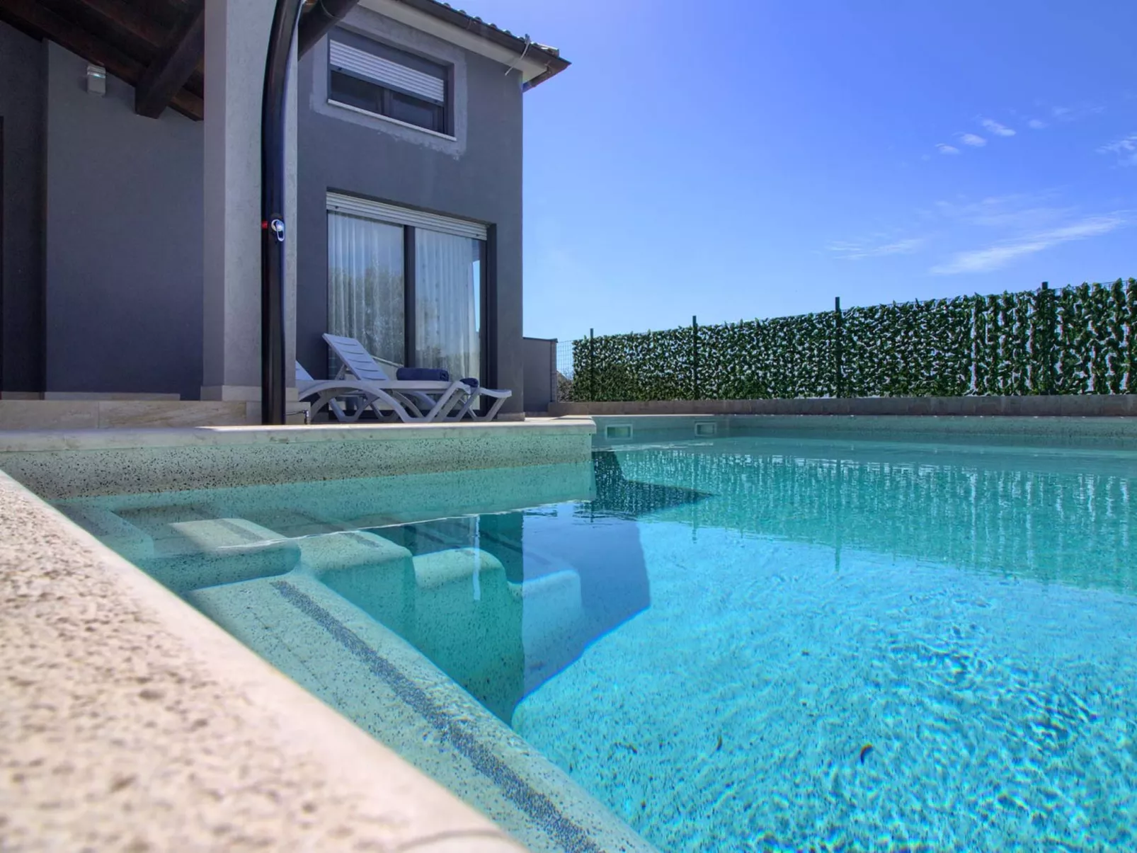 Villa Verde with heated pool - Draußen