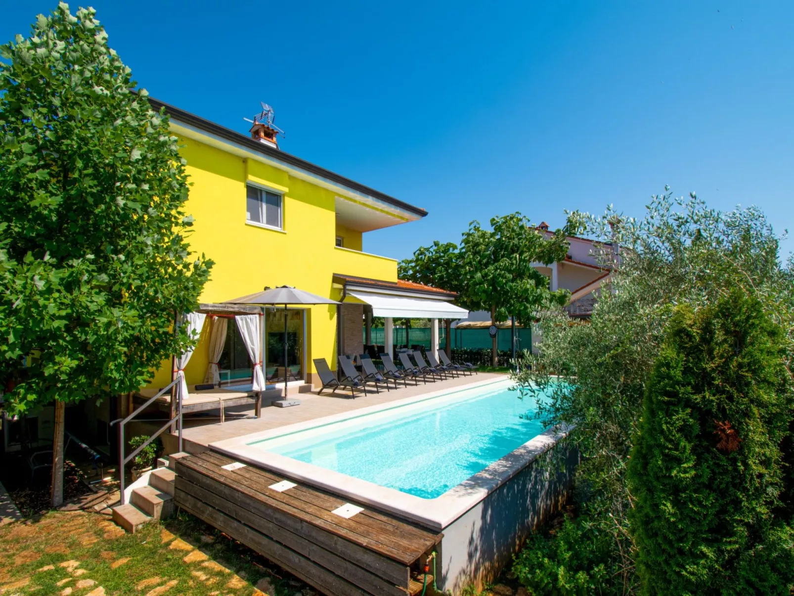Villa Gaya - Draußen