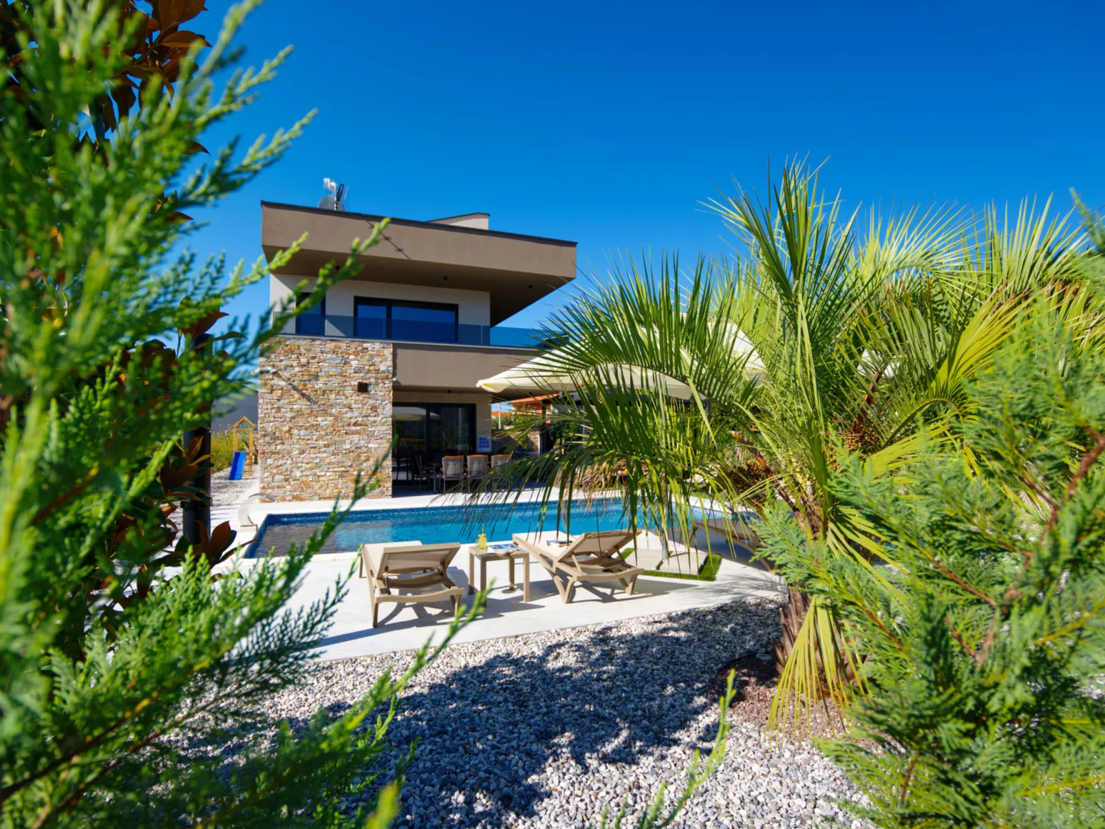 Villa BAVIGO - Draußen