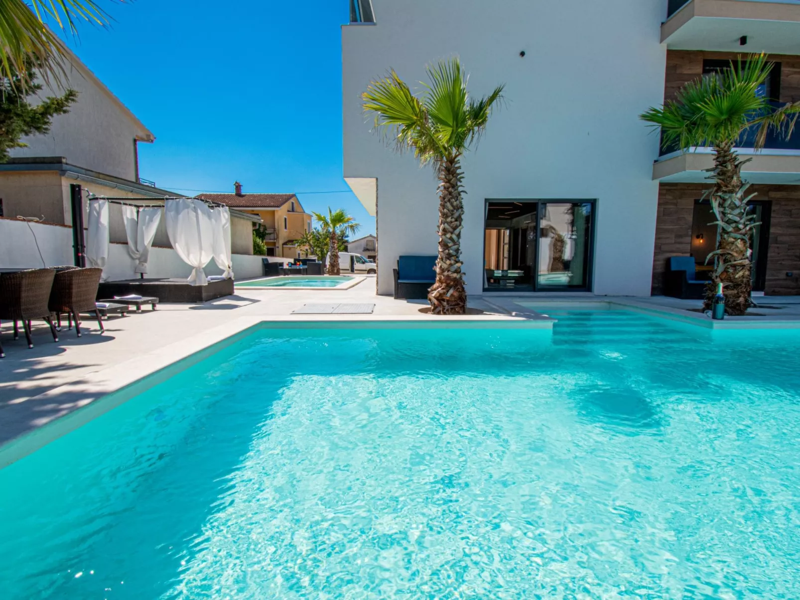 Villa Zara - Outside