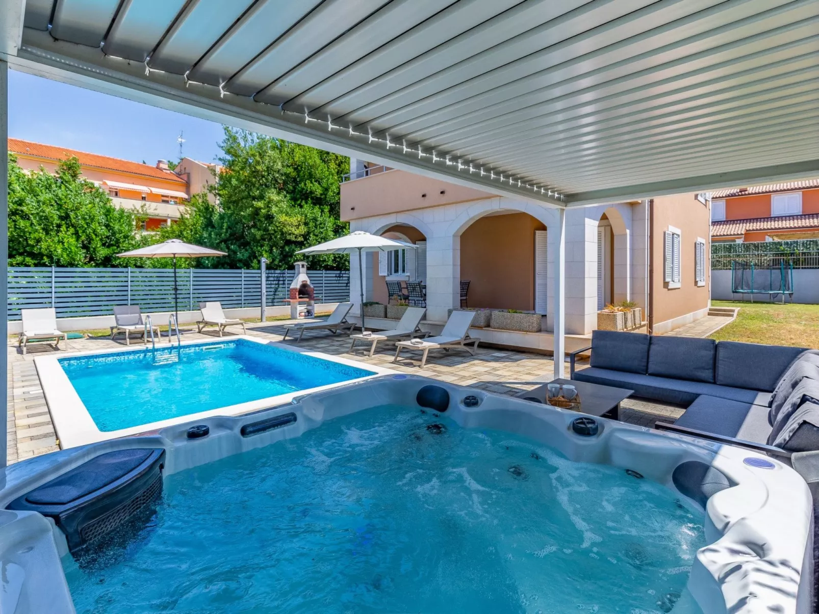 Villa Lotus 13C - Outside