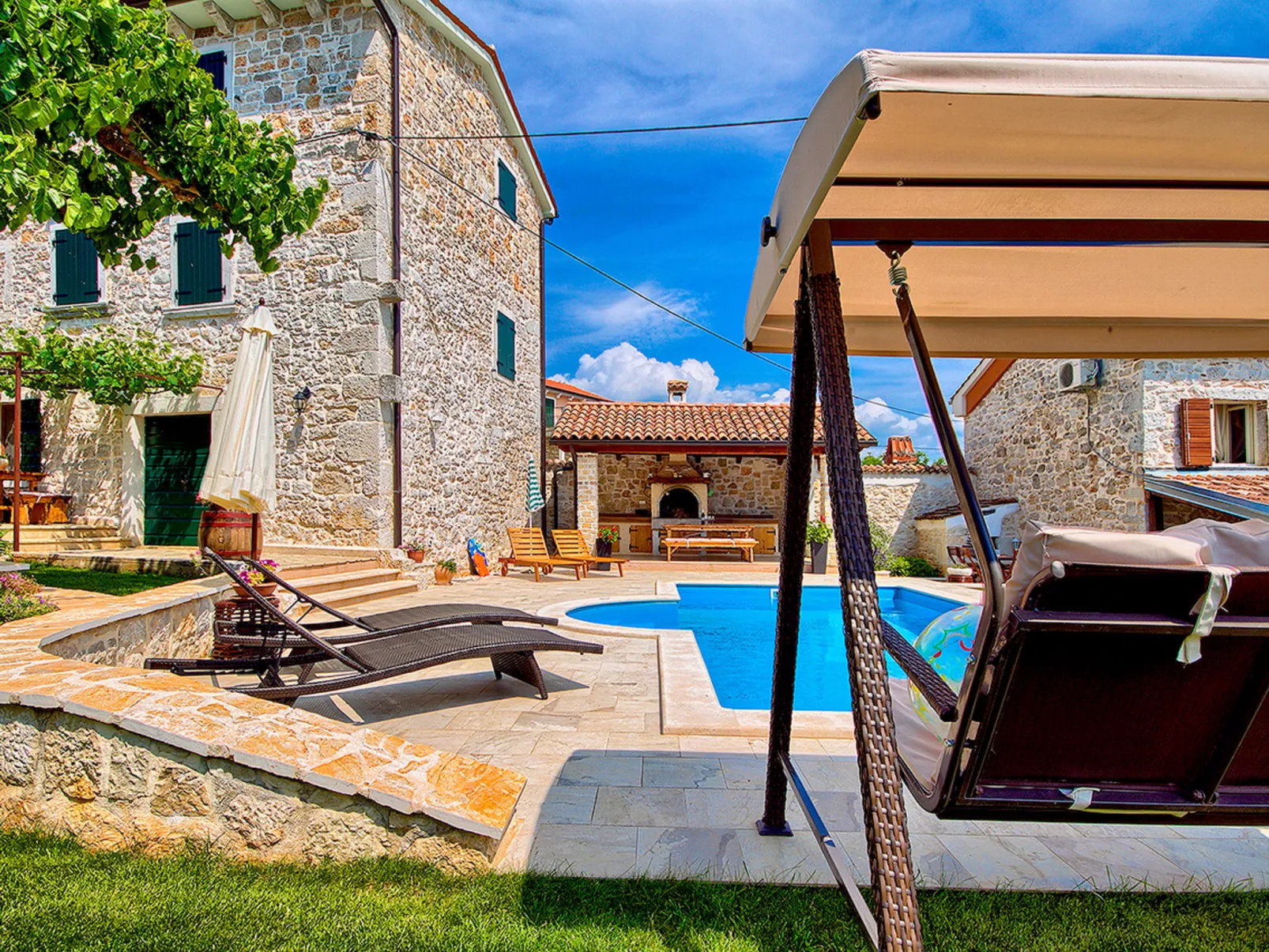Villa Parentium - Outside