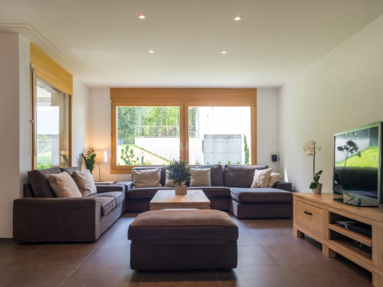 Mirasol, (Flims Waldhaus). 4.5 Zimmerwohnung - Drinnen