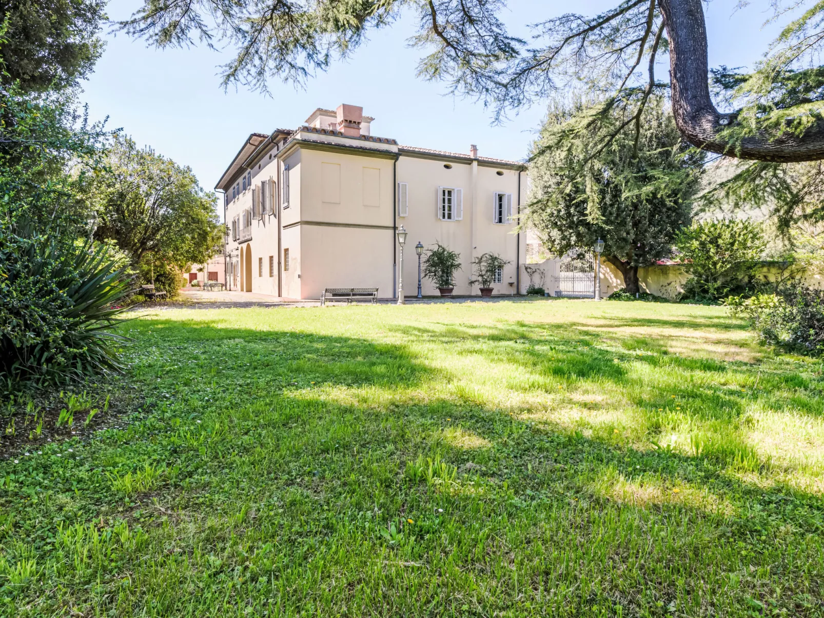 San Giovanni alla Vena - Draußen