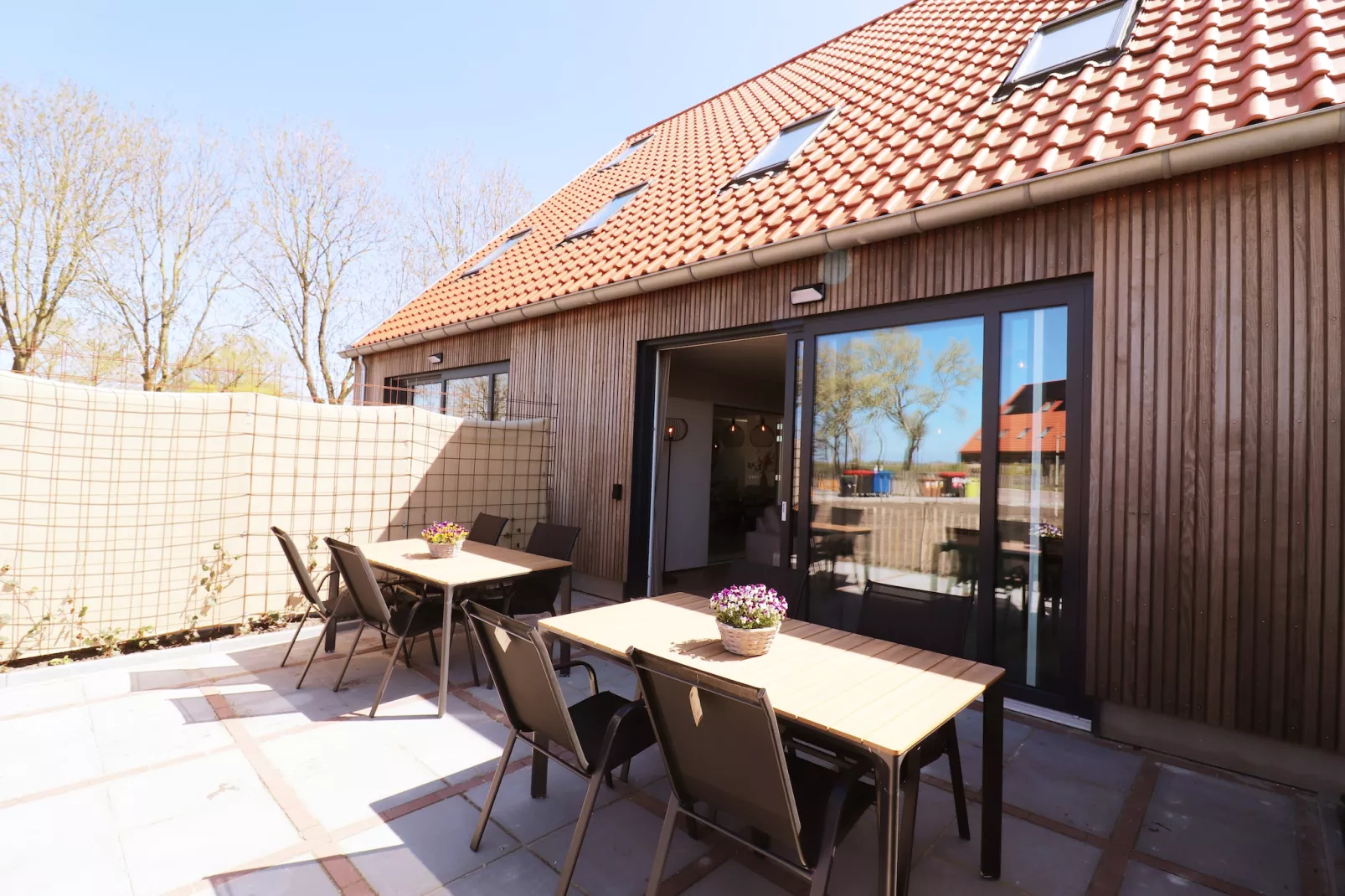 Moderne villa op het Friese platteland - Garten Sommer