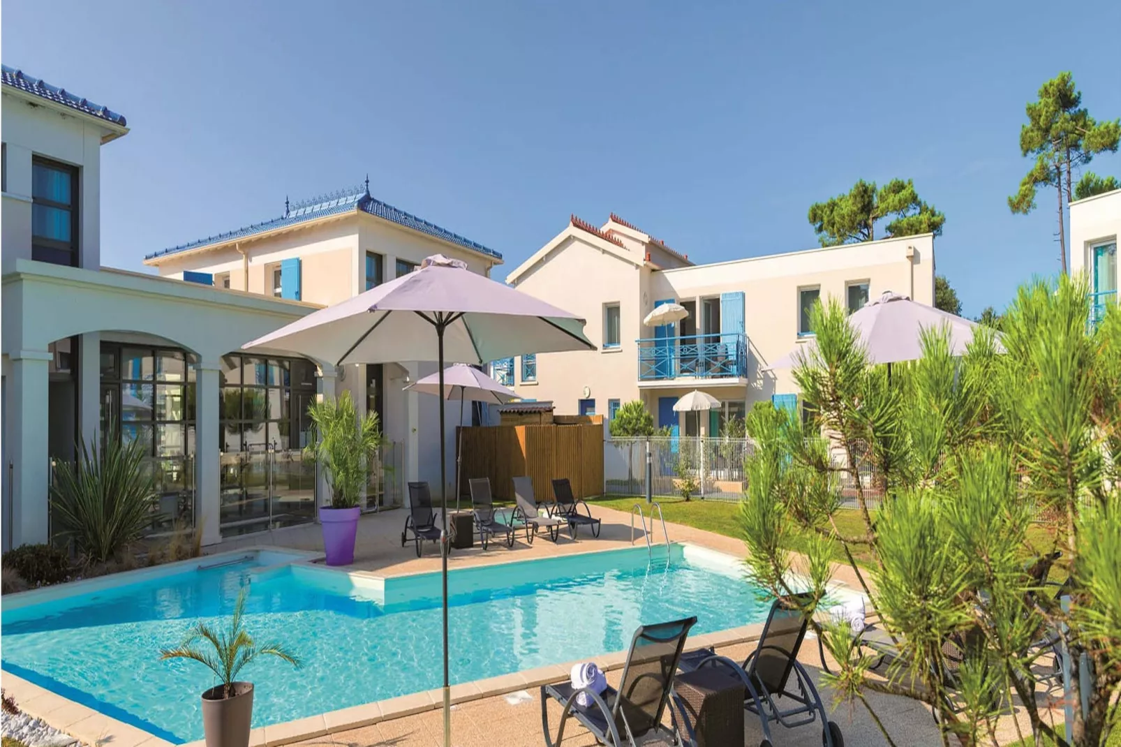 Les Carrelets 1 bedroom apt sleeps 4 without balcony OTA - Außenbereich Sommer