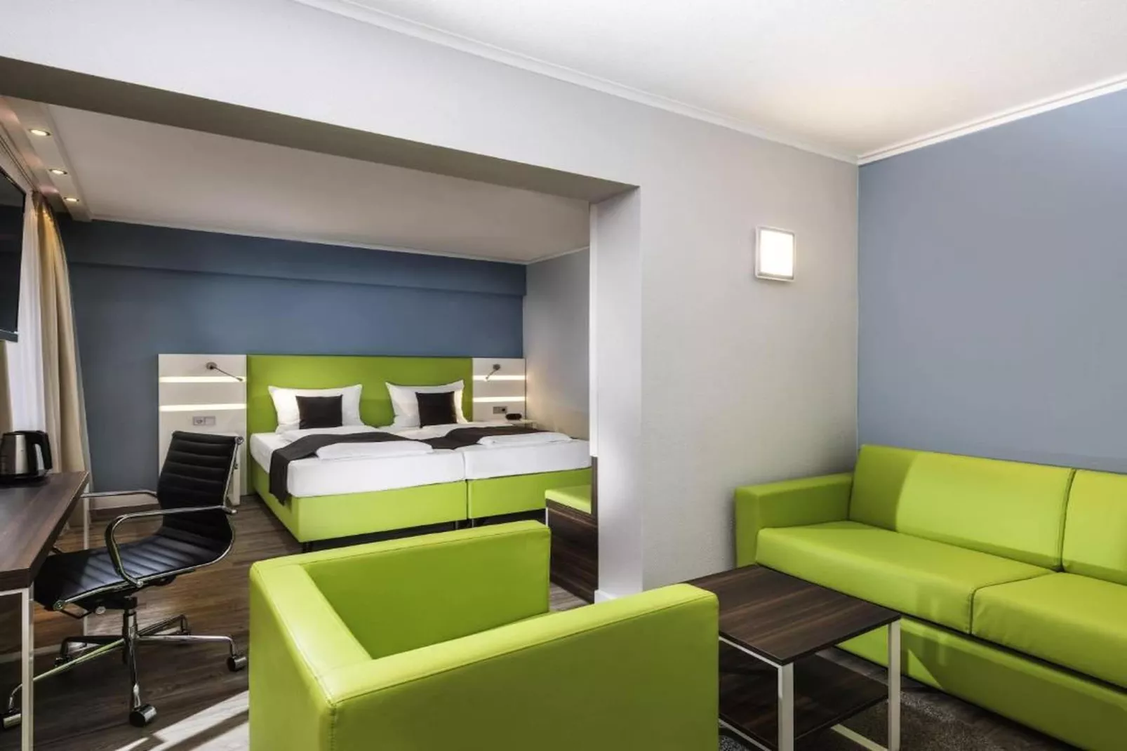 Offenburg City - Family Room - Living room