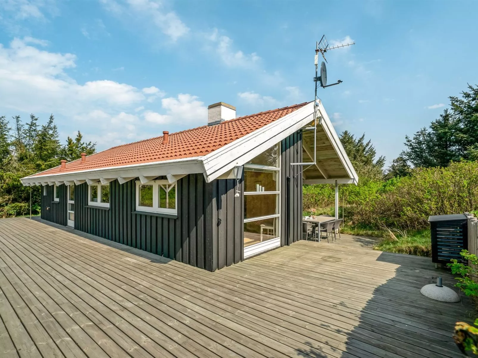 "Ømod" - 300m from the sea - Outside
