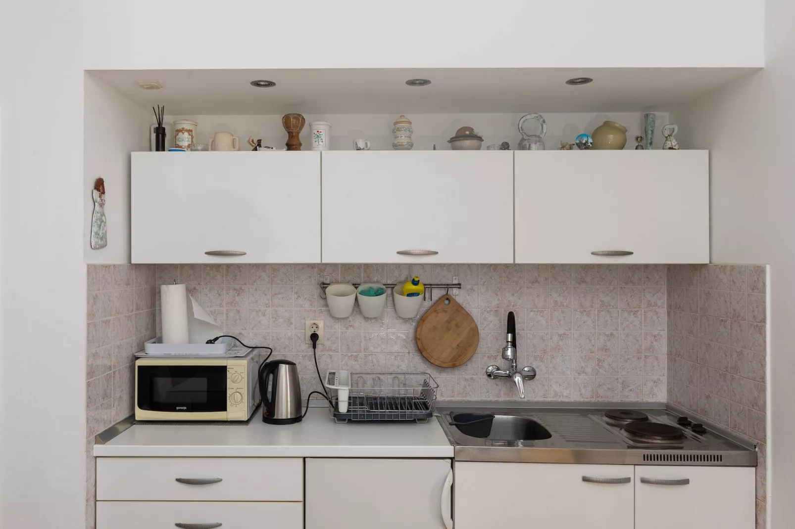 Guest House Kono - Two-Bedroom Apartment with Balcony and Sea View - Marka Gjaje Street - Kitchen