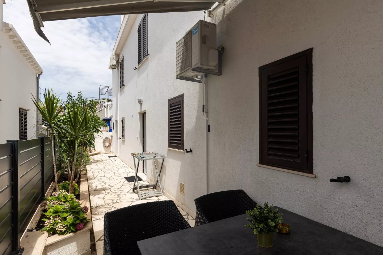 Guest House Kono - Two Bedroom Apartment - Im Freien