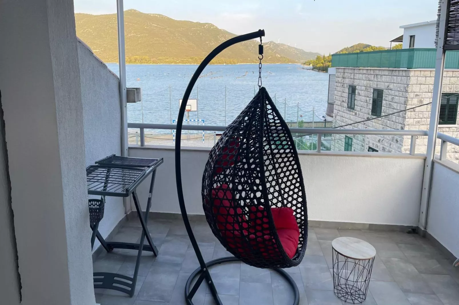 Holiday Home Milutinovic - Four Bedroom  Holiday Home with Sea View - Im Freien