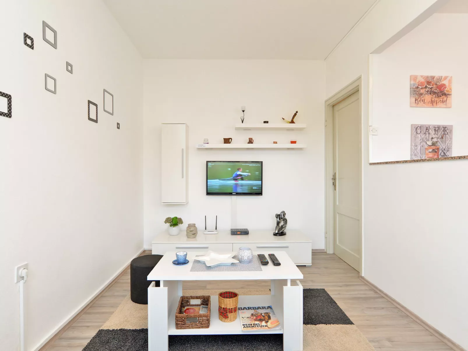 Apartment 1601 - Inside