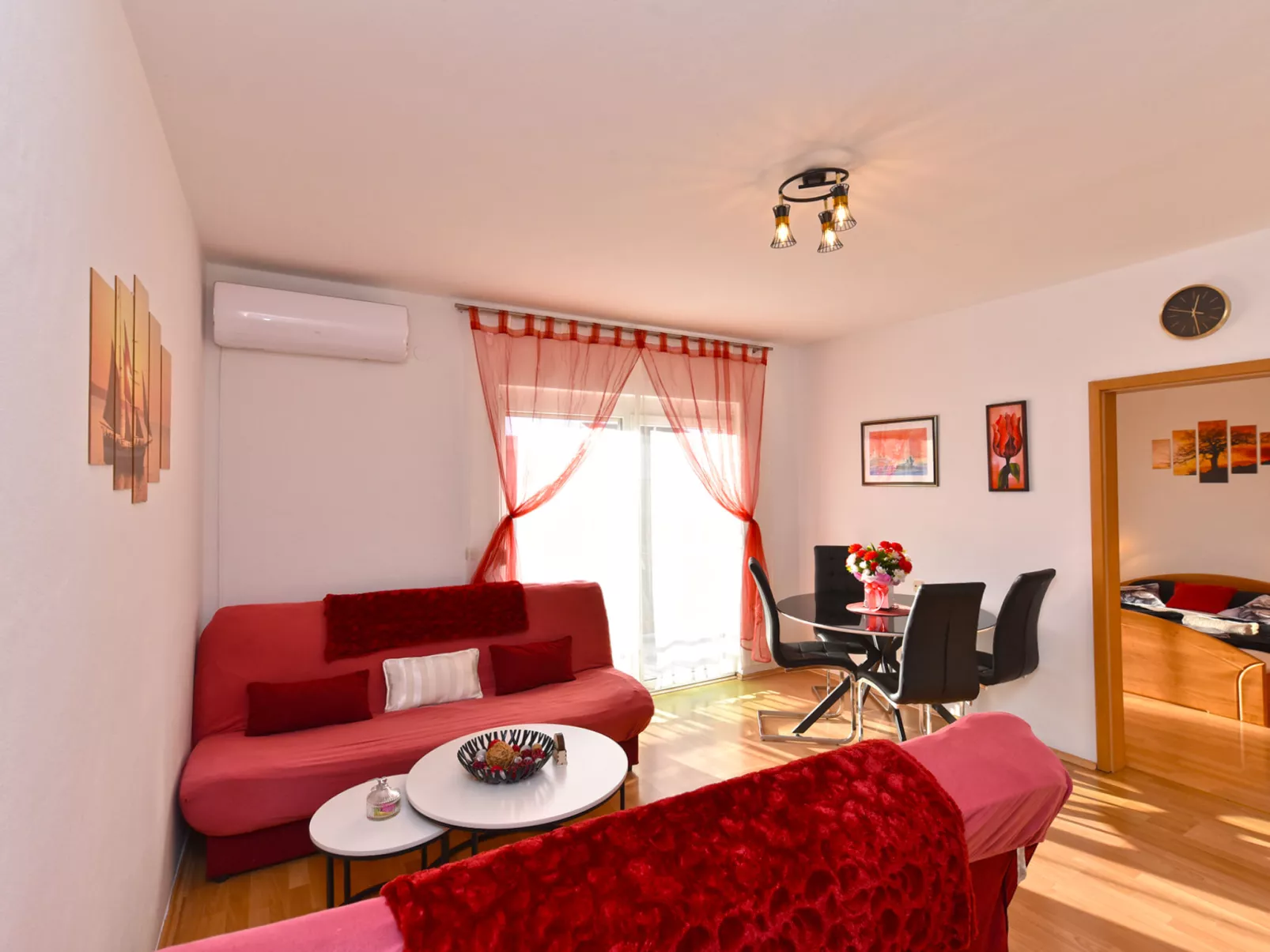 Apartment 143 - Dedans