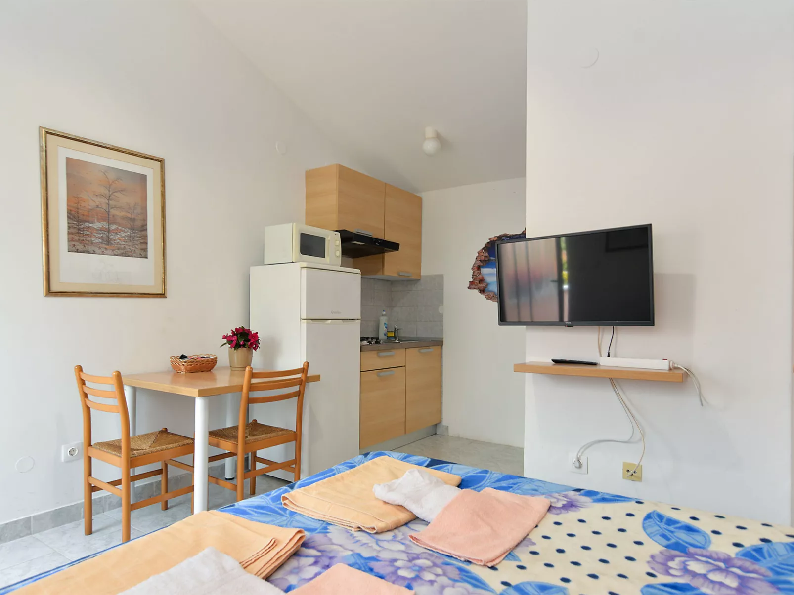 Apartment 105 - Inside