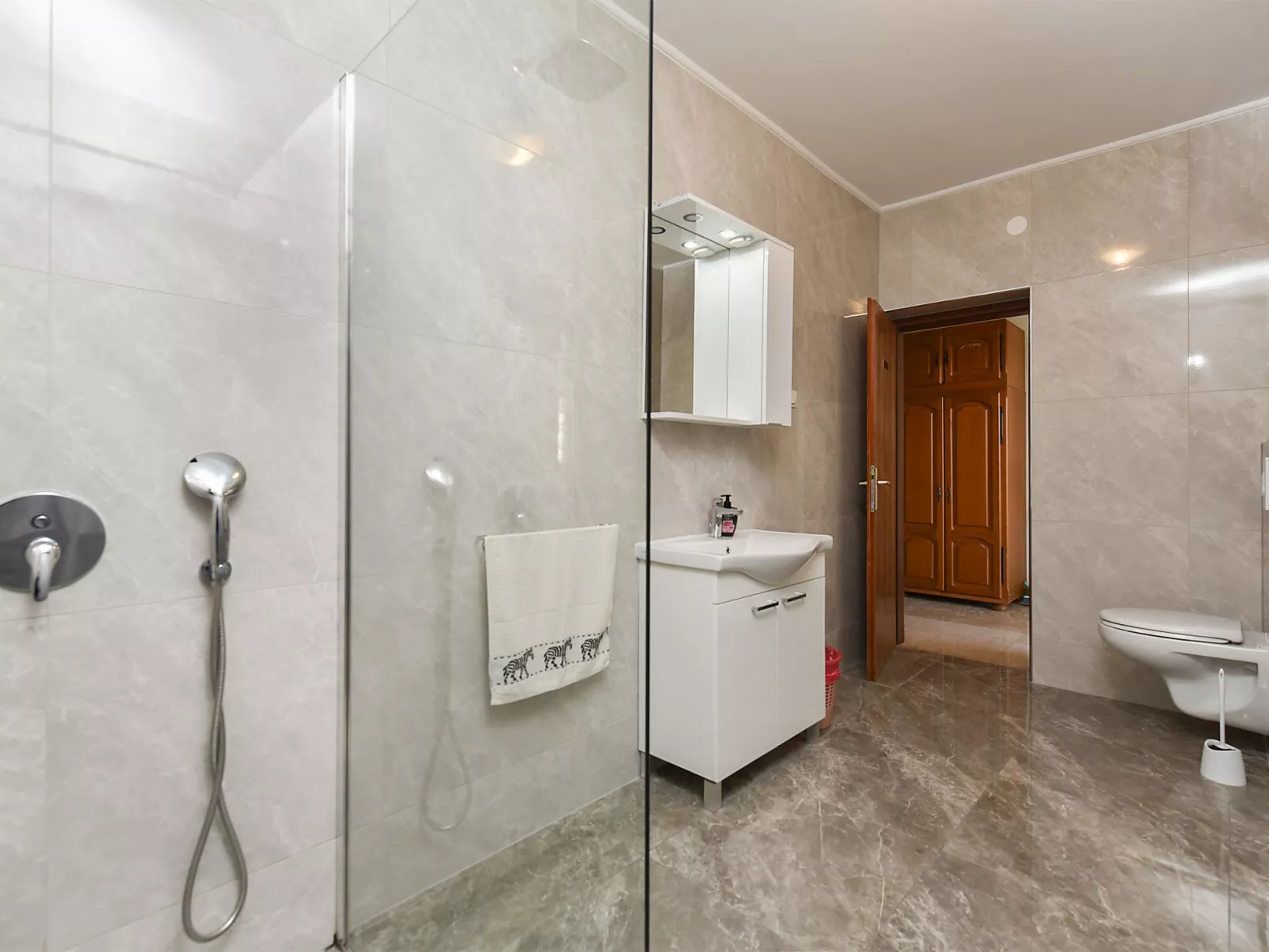Apartment 2362 - Inside