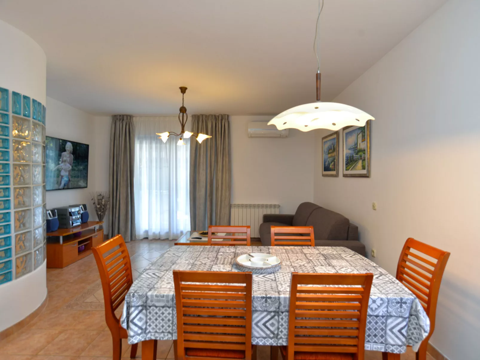 Apartment 1299 - Dedans