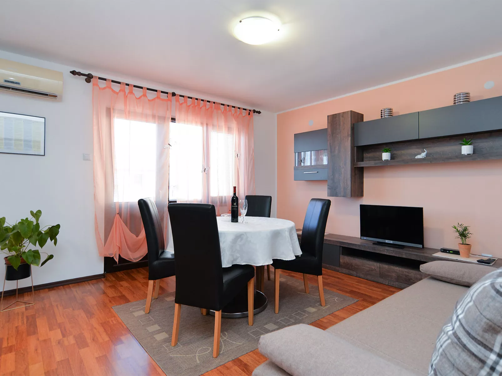 Apartment 2074 - Dedans