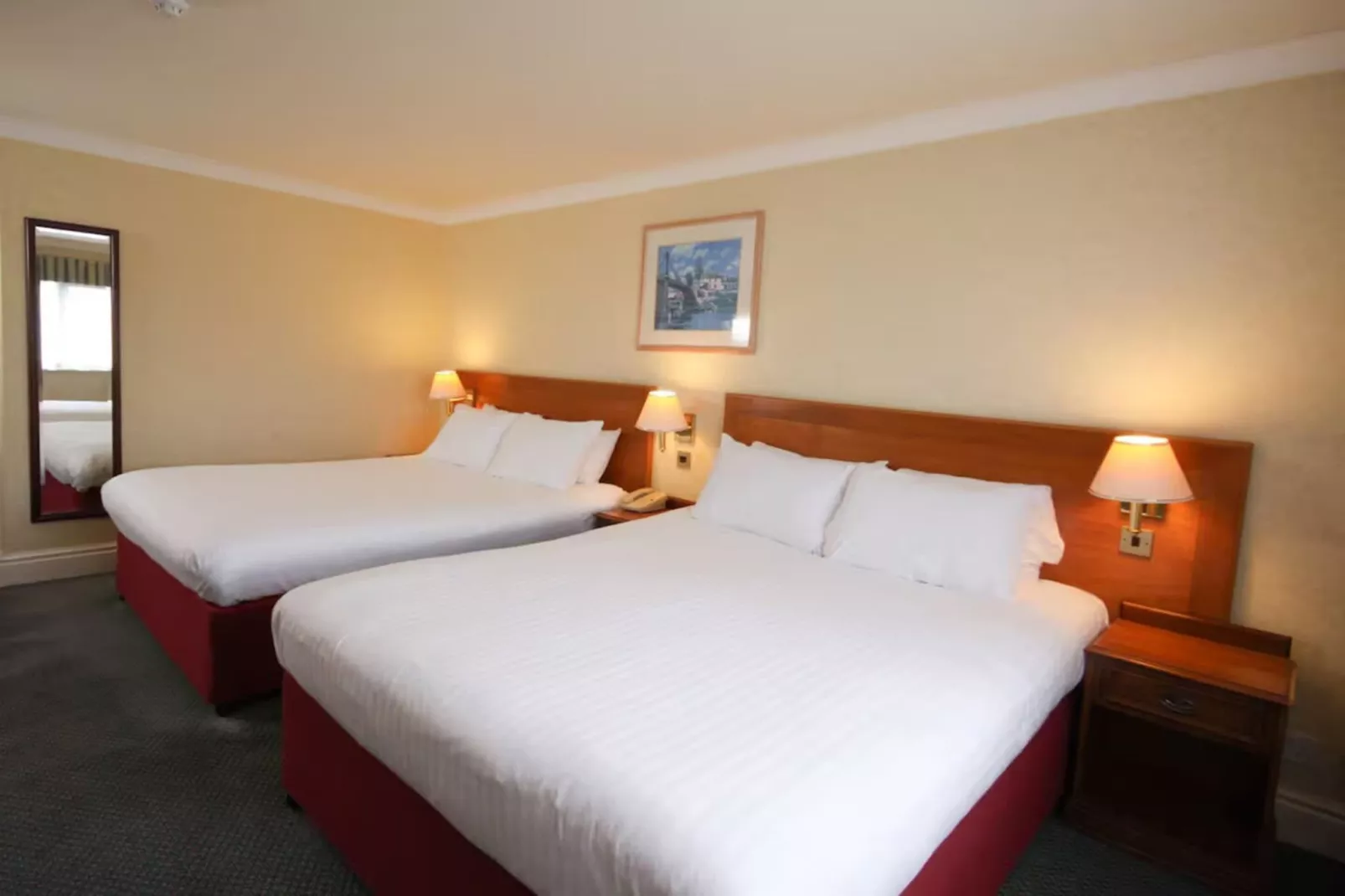 Standard Double Room - Schlafzimmer