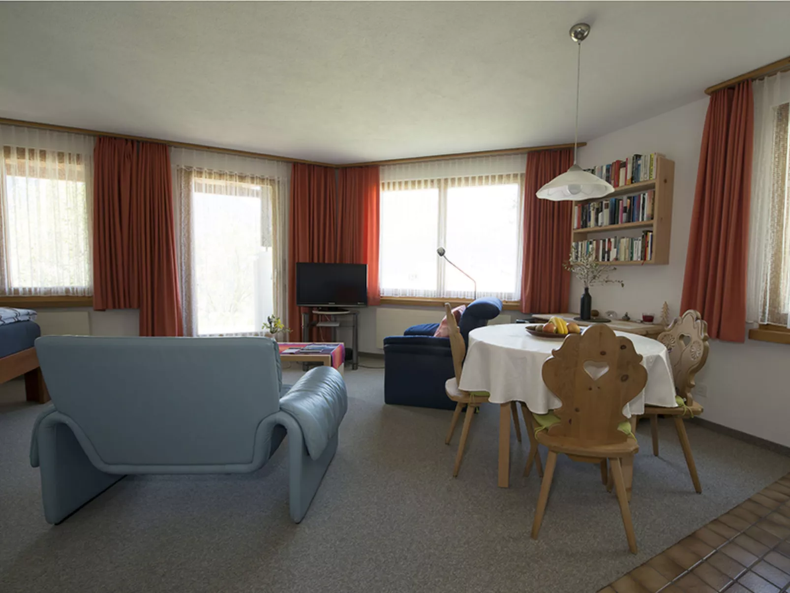 Chasa Bainvgnü, (Scuol). - Dedans