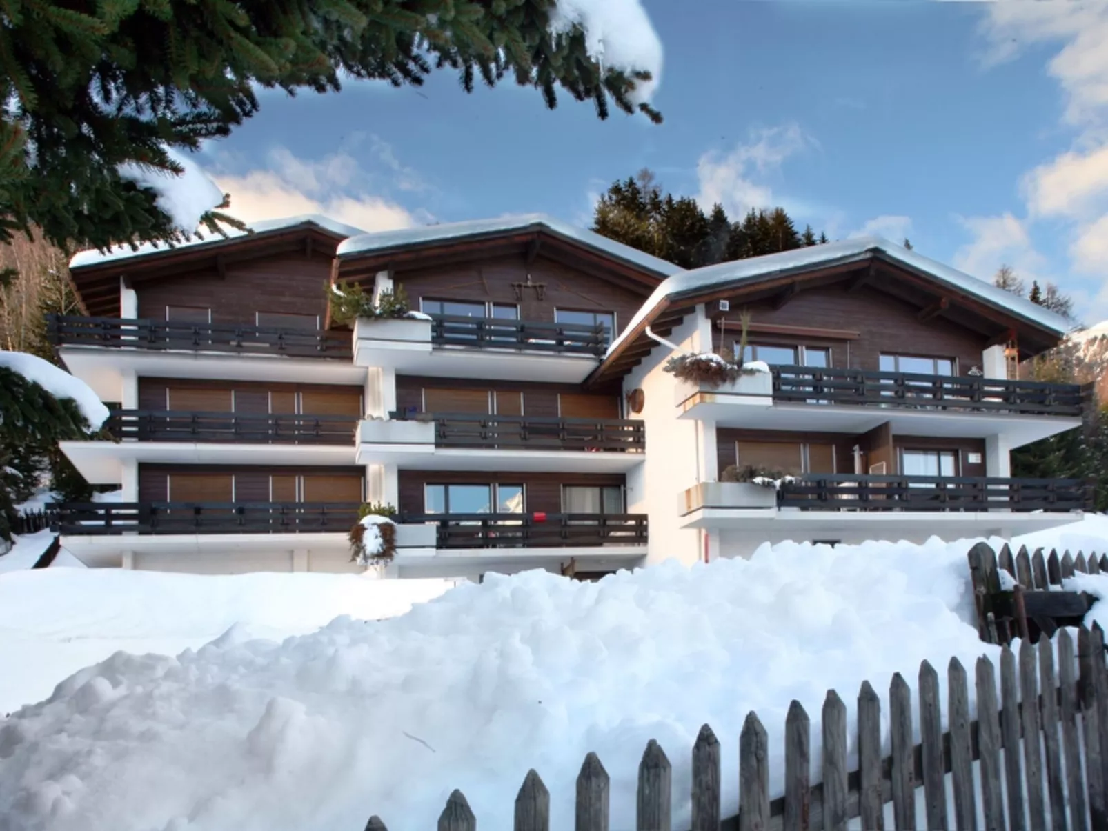 Casa Acletta Sutter, (Disentis / Mustér). - Draußen