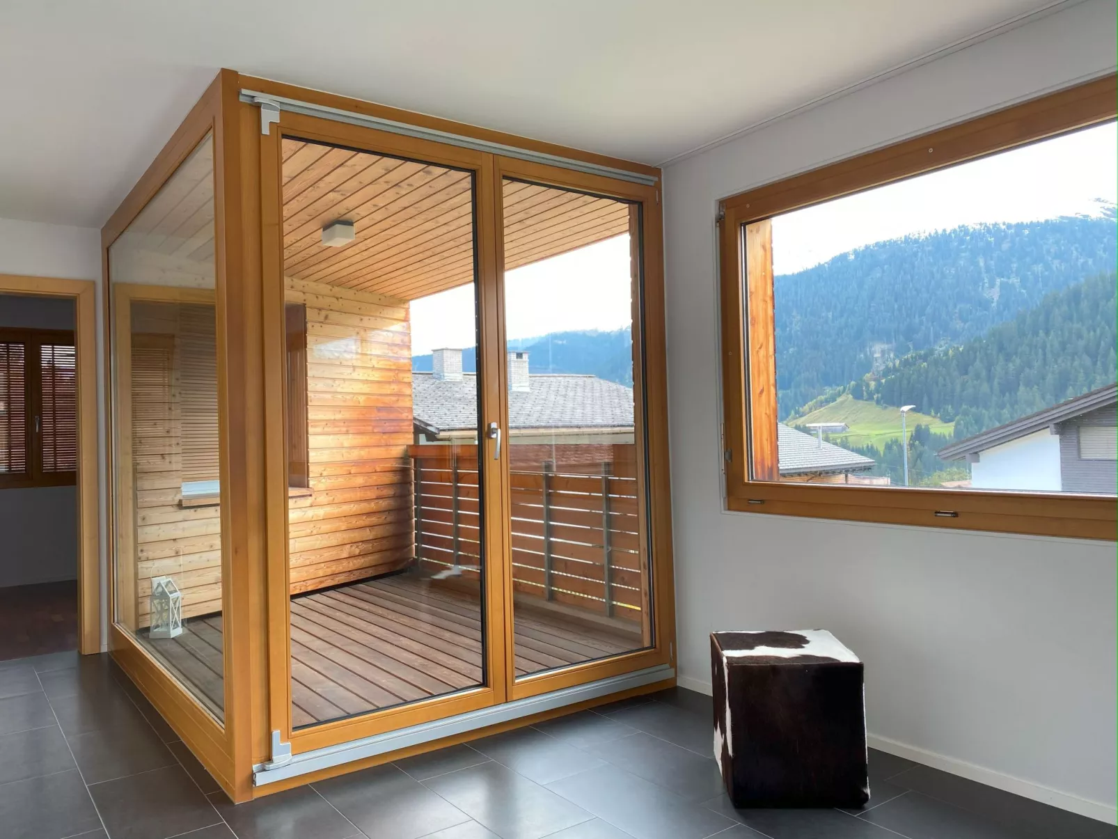 Dentervitgs, (Sedrun). - Inside