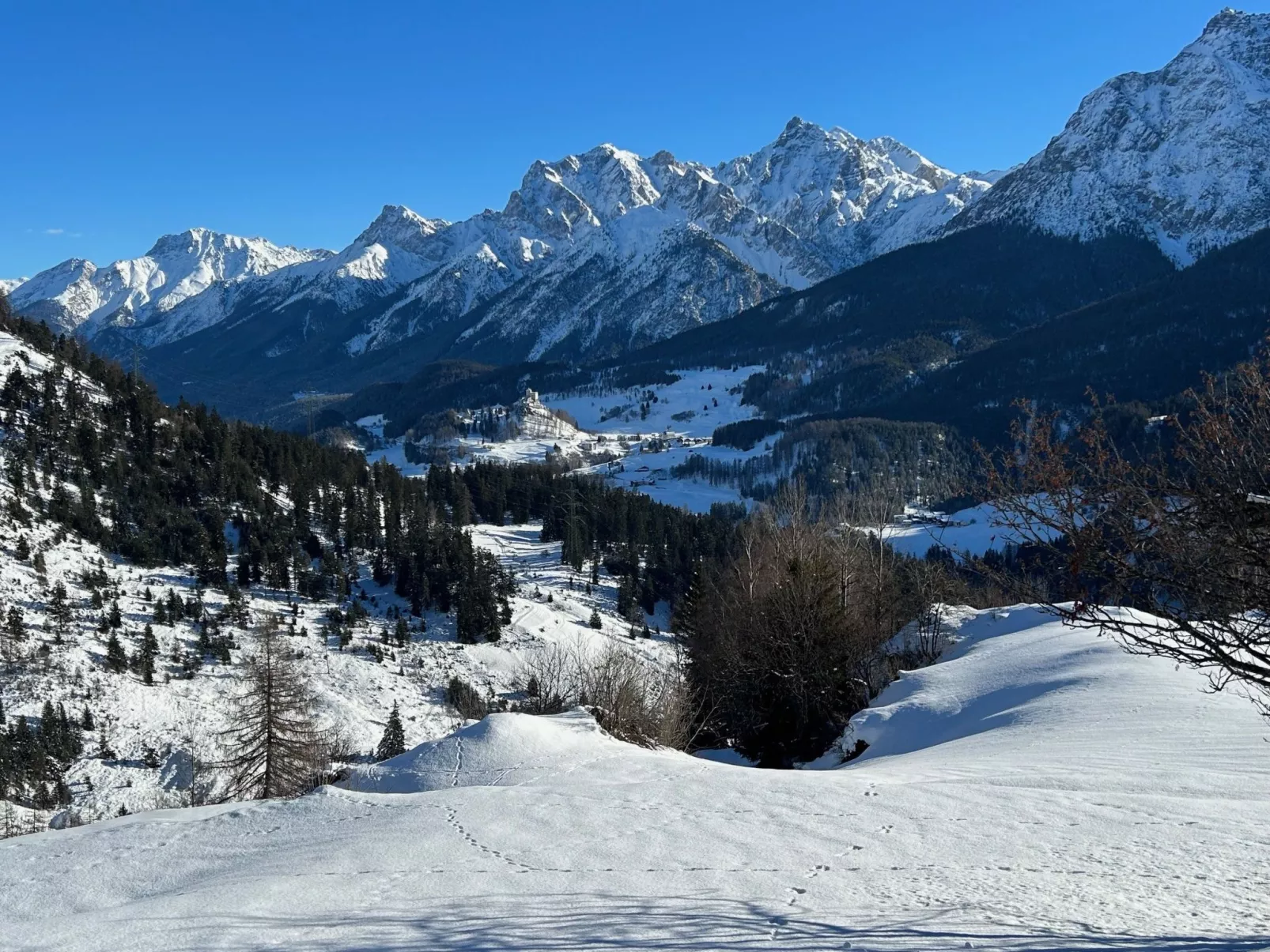 Chasa Stupan 1. Obergeschoss, (Ardez). - Dehors