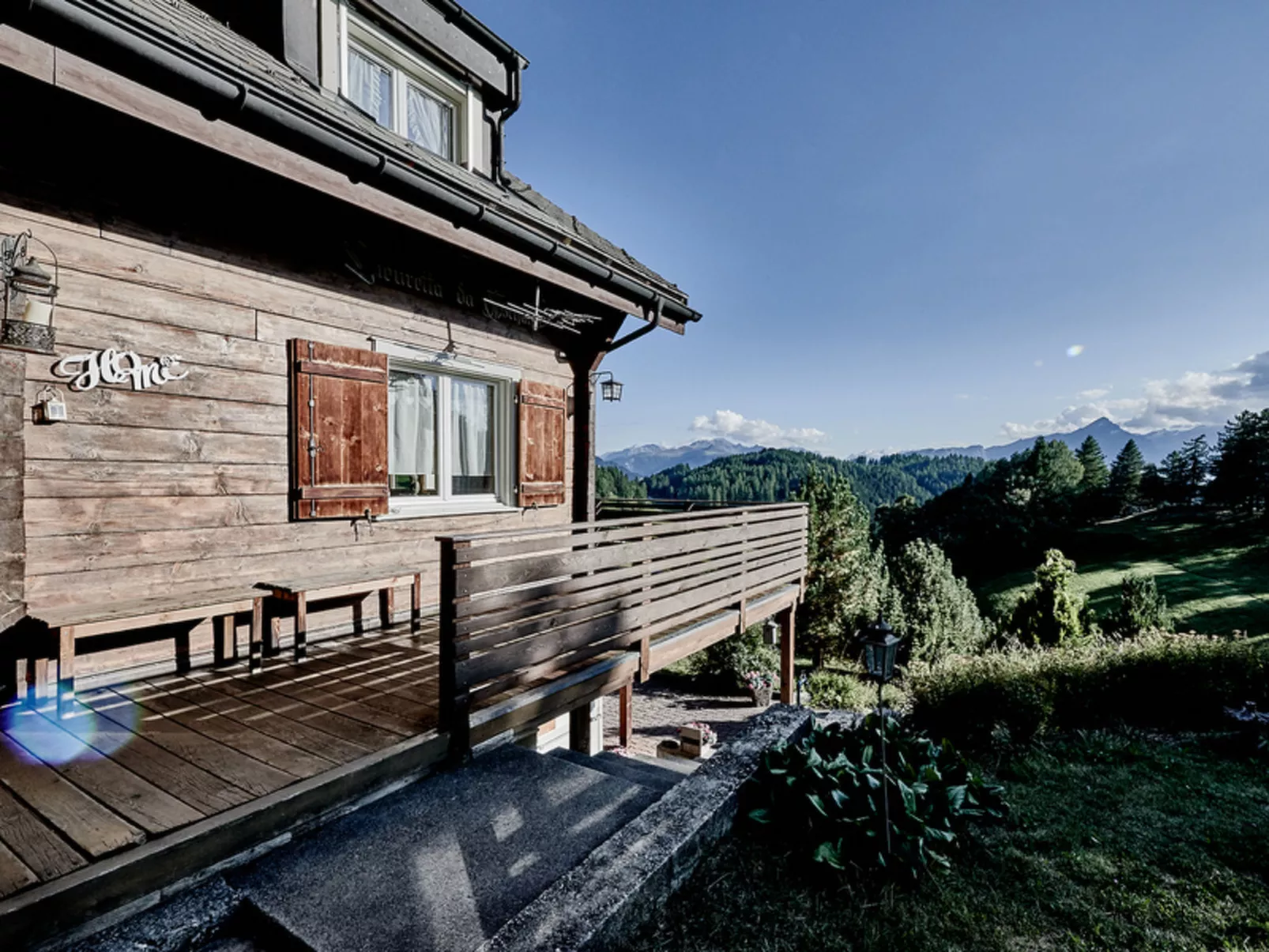 Chalet Lieuretta da Tscharfs, (Feldis). - Outside