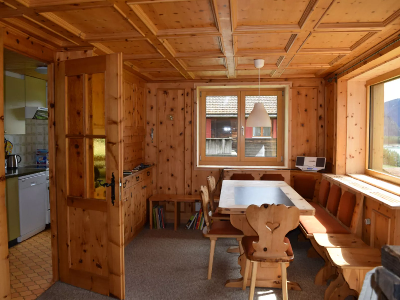 Wohnung Stücklihaus, (Sufers). - Drinnen