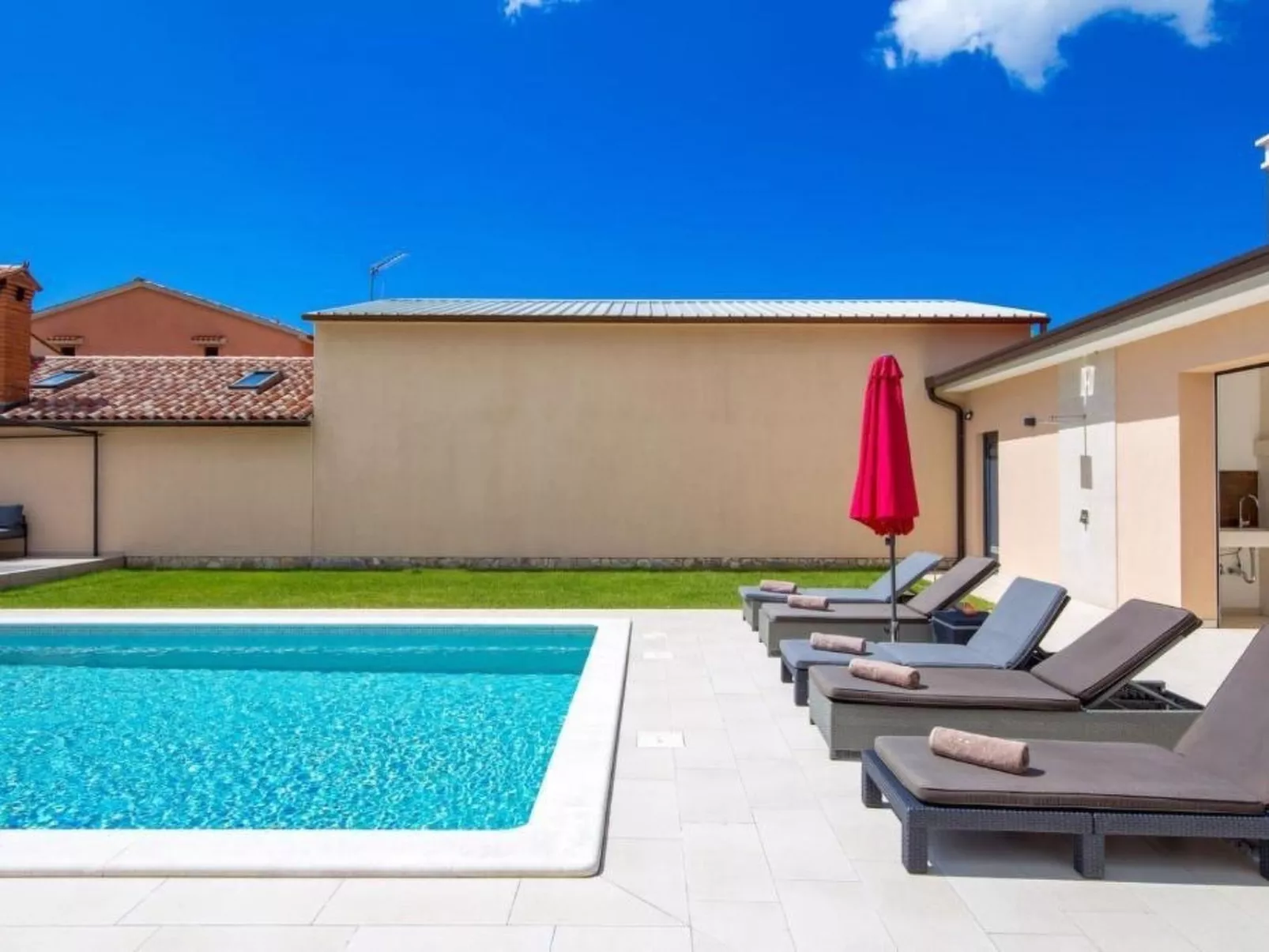 Villa Jessica - Outside