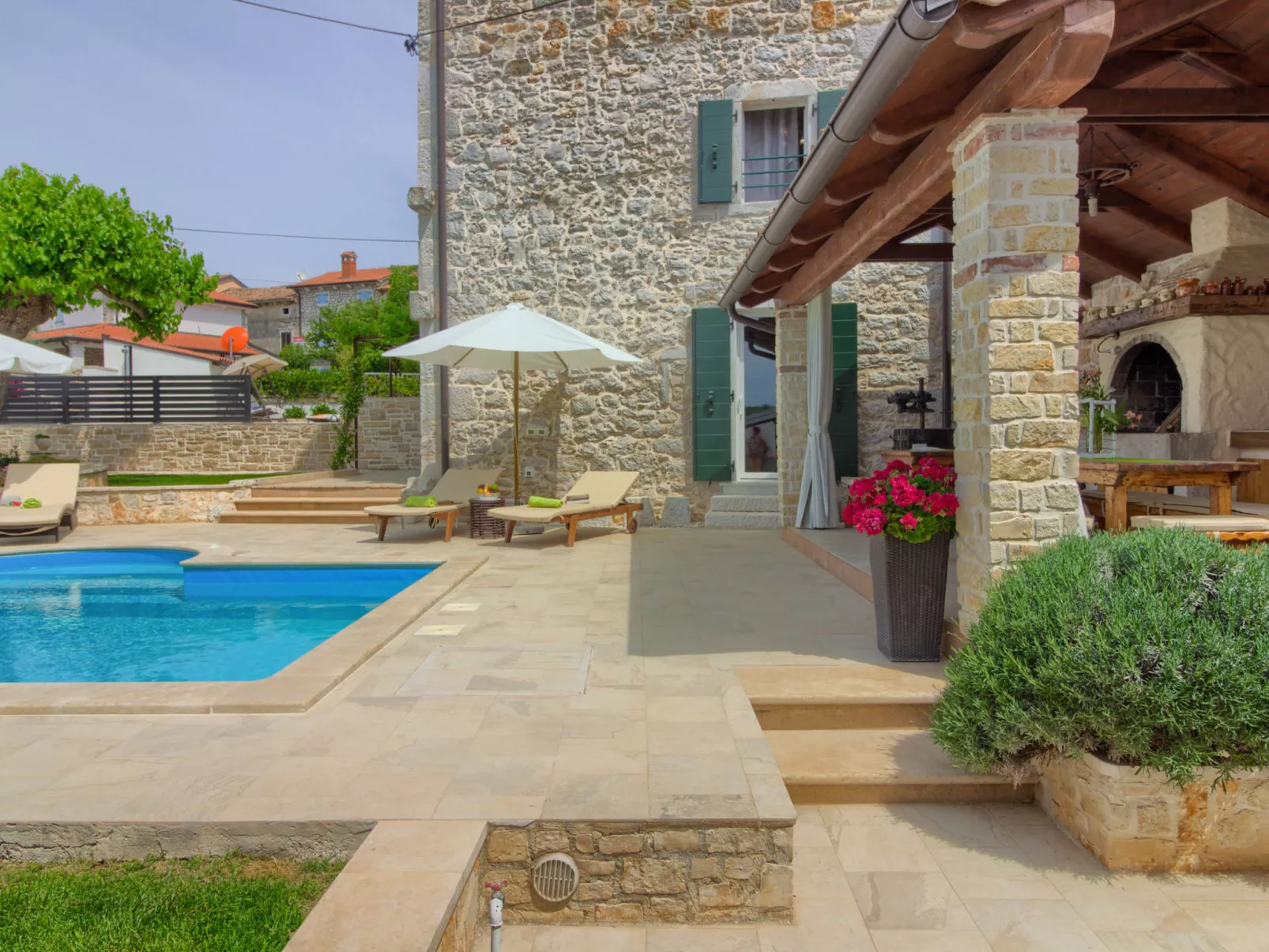 Villa Parentium - Outside