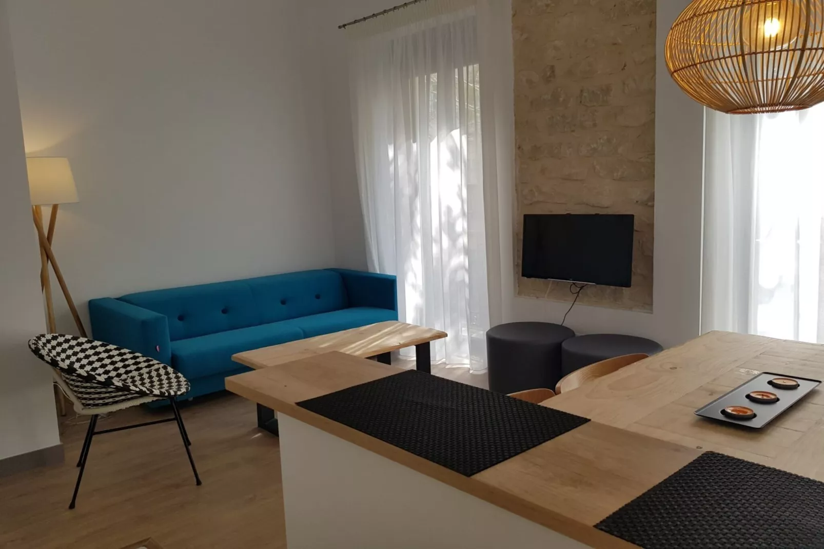 Apartamento 1dormitorio con ducha - Wohnzimmer