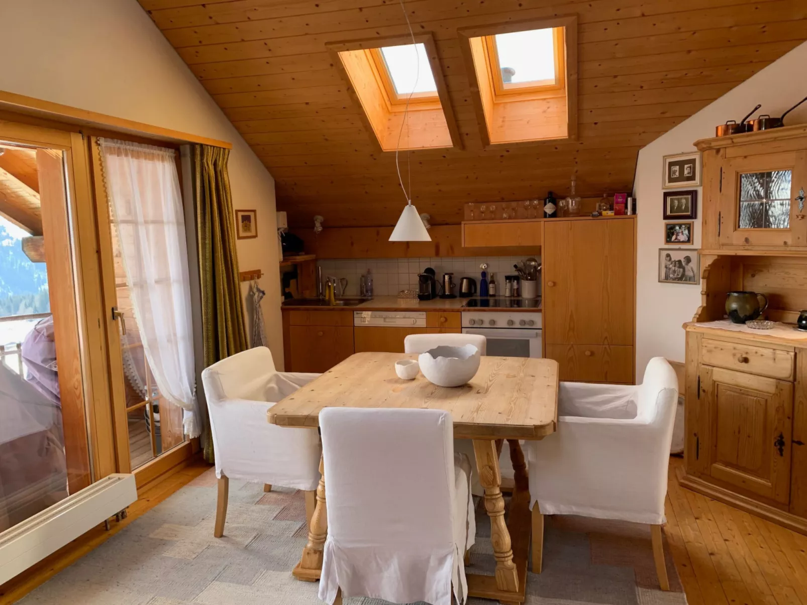 Haus Vicasa, Andiast, (Andiast). - Drinnen