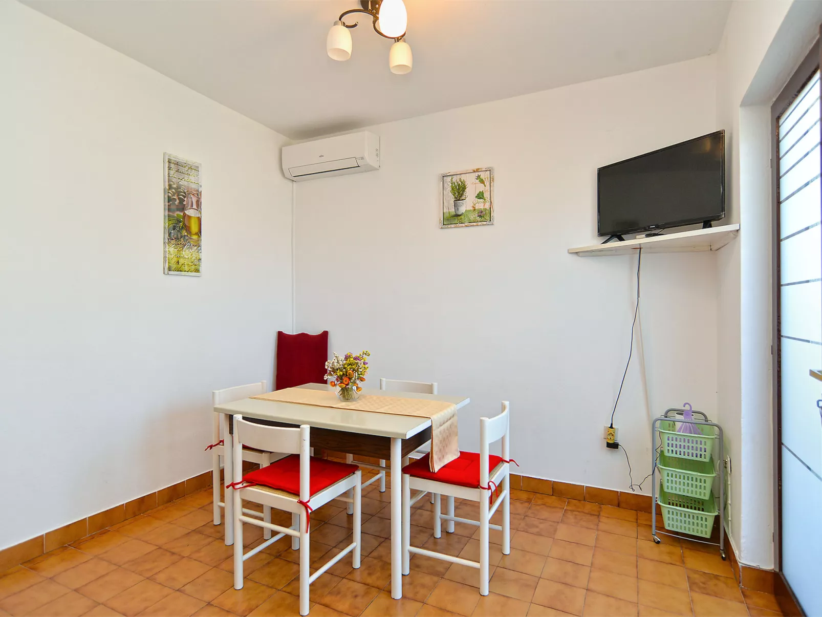 Apartment 442 - Inside