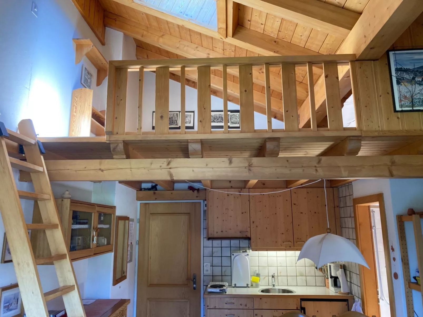Bim Chappeli, Obersaxen-Affeier, (Obersaxen). - Drinnen