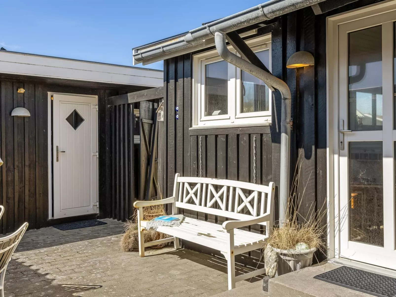 "Niela" - 300m from the sea - Outside