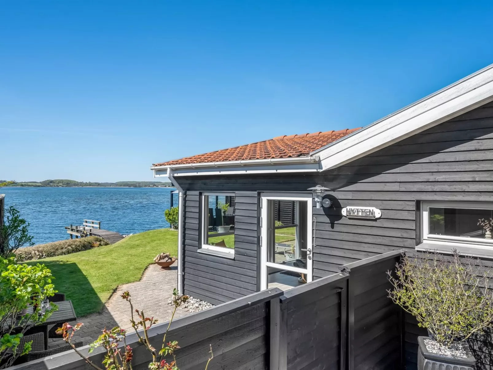 "Stilla" - 150m from the sea - Outside