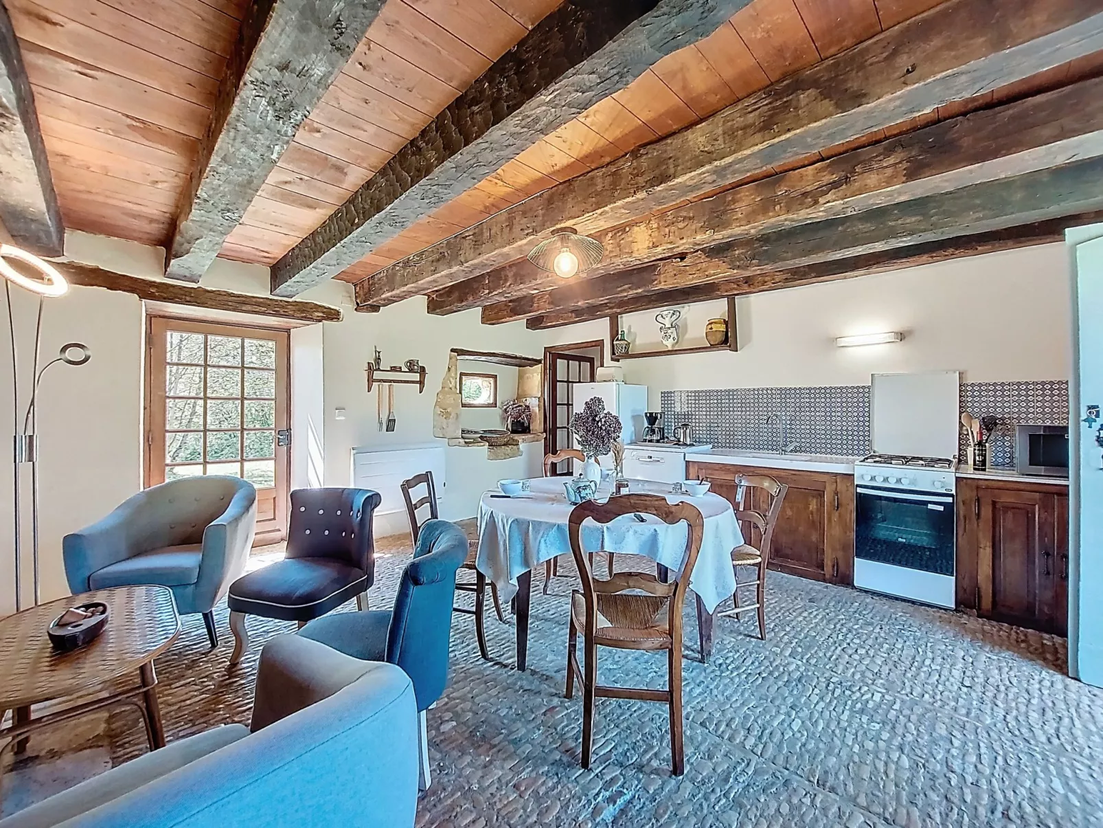 Le Petit Gîte - Drinnen