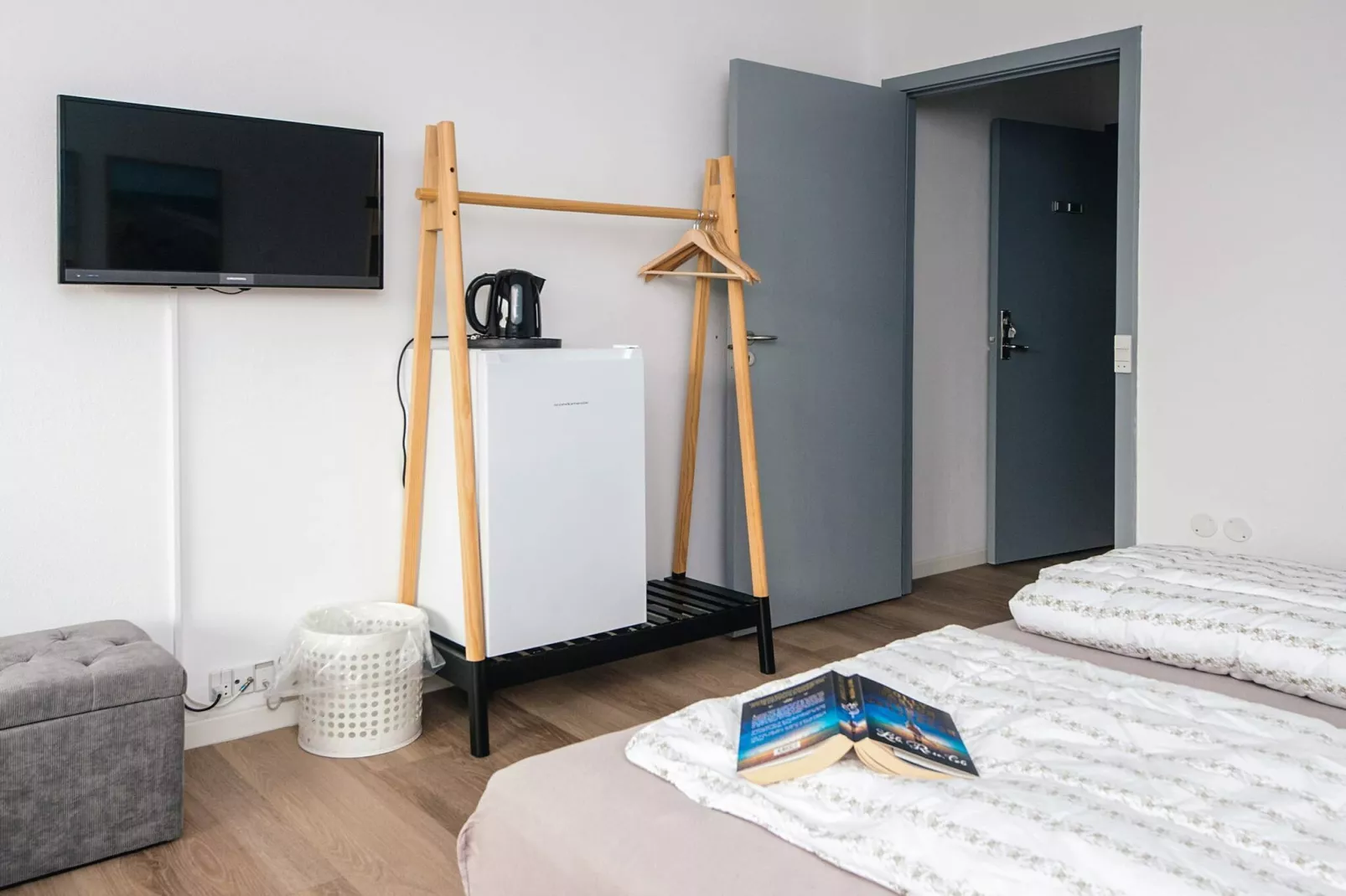 1 room,View cou.,G.Floor/1.floor,Prem - Intérieur