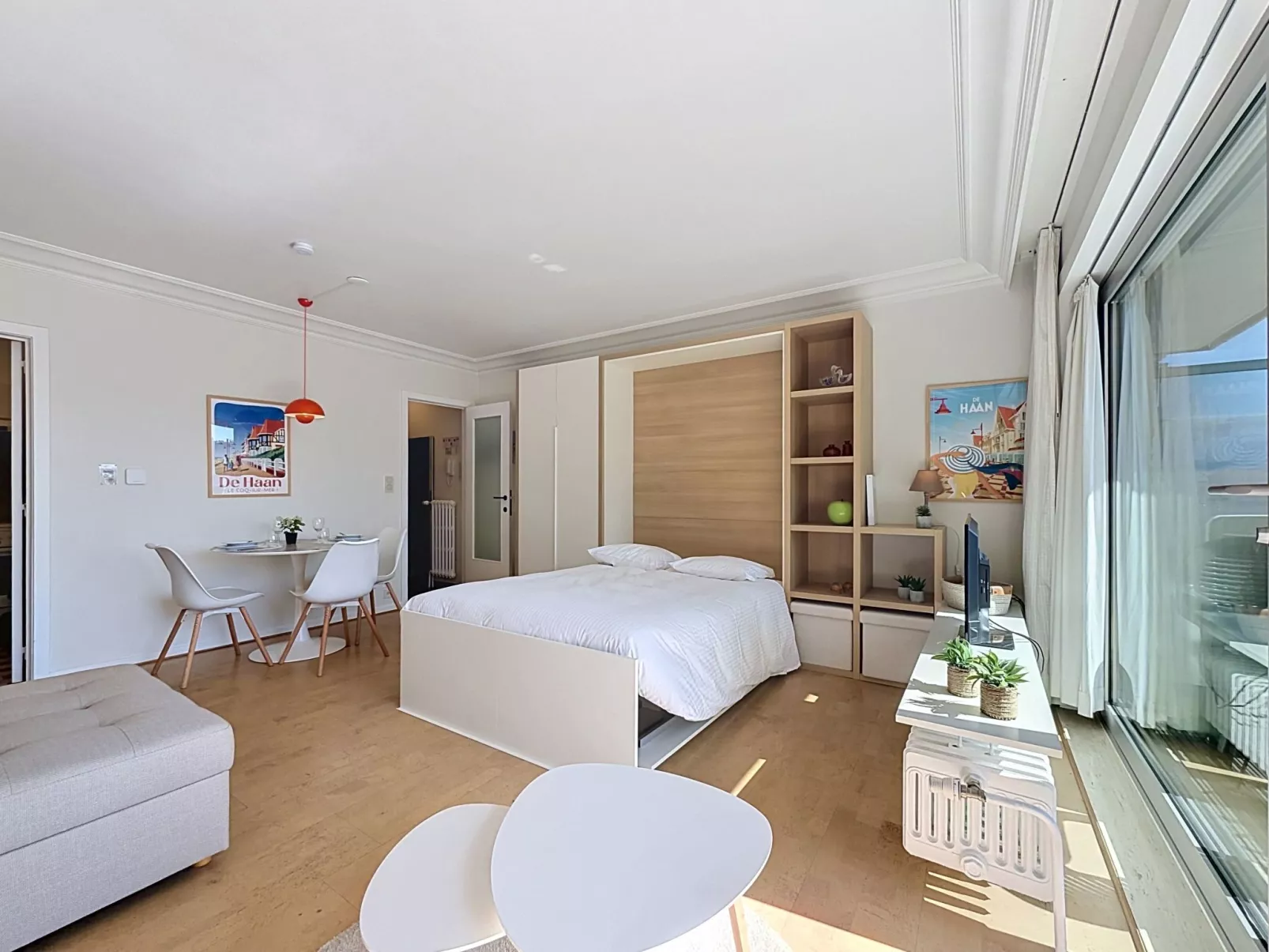 Cosy @ the beach studio with pool - Drinnen